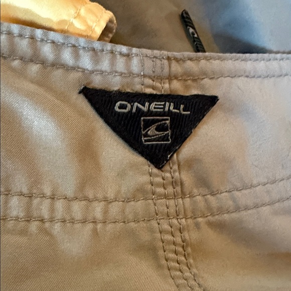 O'Neill Men's Casual Shorts - Tan, Grey, Yellow - Picture 4 of 5